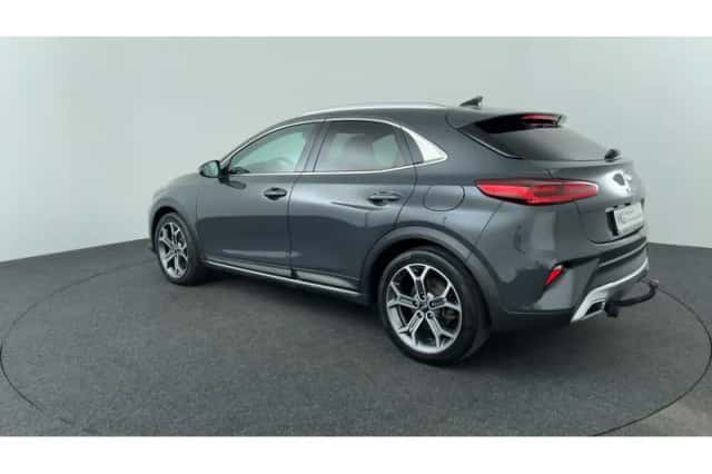 Kia XCeed (2019) thumbnail 3