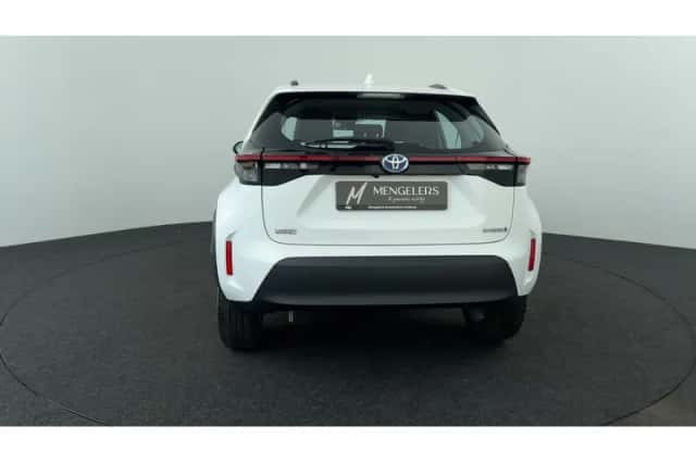 Toyota Yaris Cross (2023) thumbnail 4