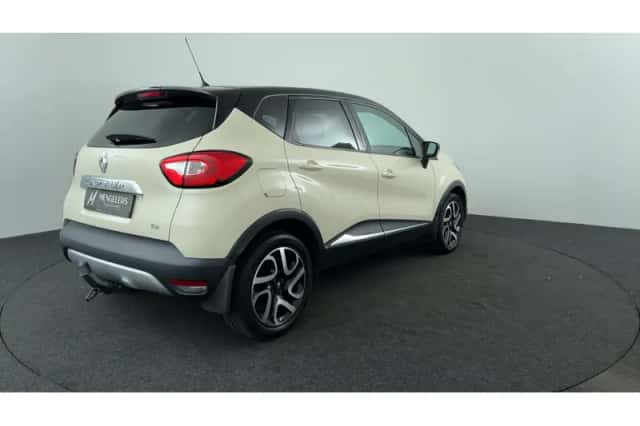 Renault Captur (2015) thumbnail 5
