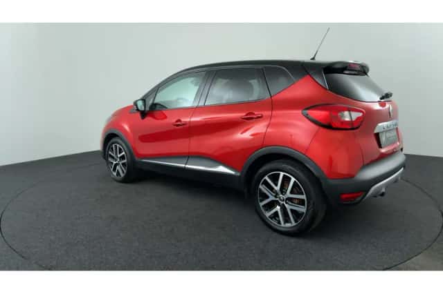 Renault Captur (2015) thumbnail 3