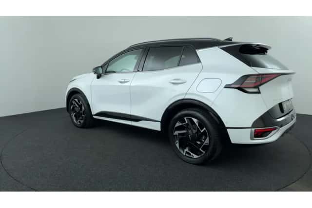 Kia Sportage (2023) thumbnail 3