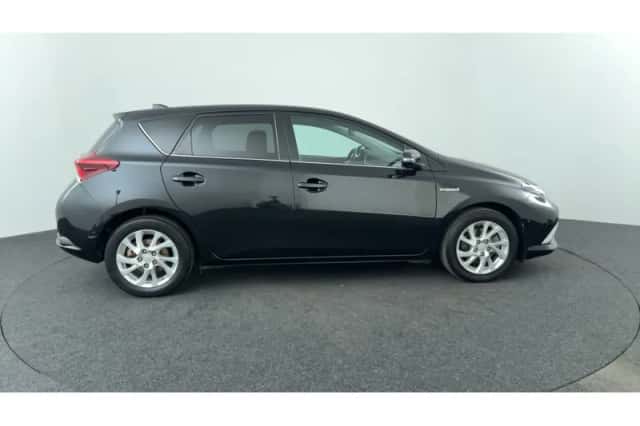 Toyota Auris (2018) thumbnail 6