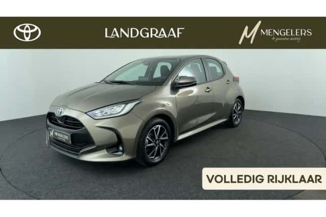 Toyota Yaris (2023) thumbnail 1