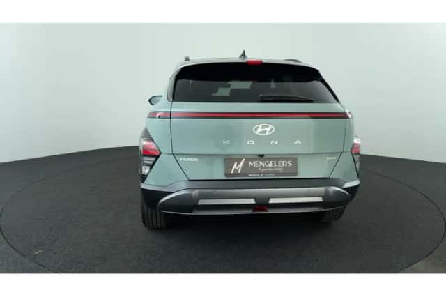 Hyundai Kona (2024) thumbnail 4