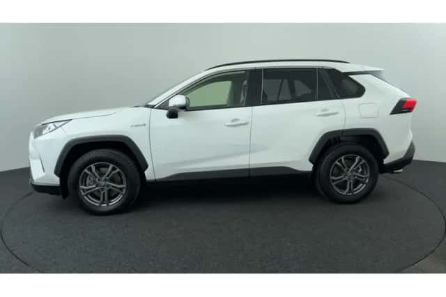 Toyota RAV4 (2021) thumbnail 2