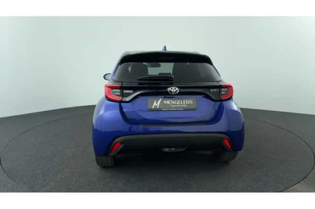 Toyota Yaris (2025) thumbnail 4