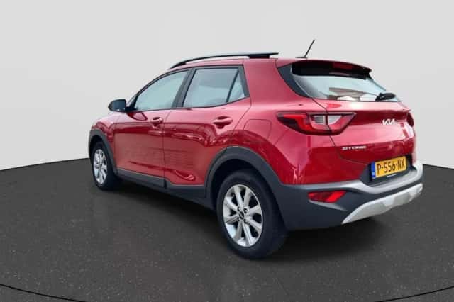 Kia Stonic (2022) thumbnail 4