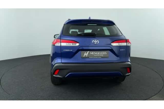 Toyota Corolla Cross (2024) thumbnail 4