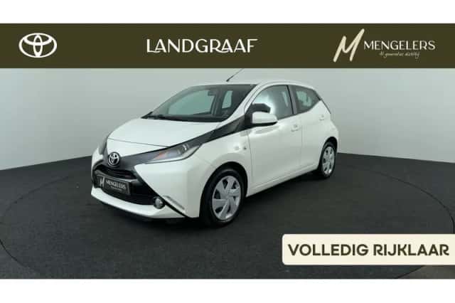 Toyota Aygo (2018) thumbnail 1