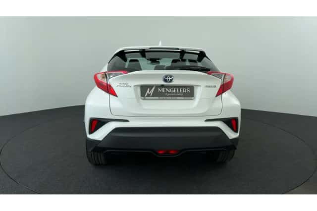 Toyota C-HR (2019) thumbnail 4