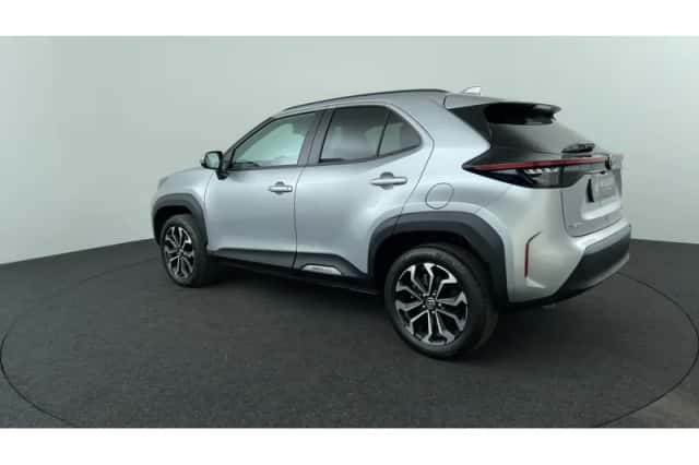 Toyota Yaris Cross (2025) thumbnail 3