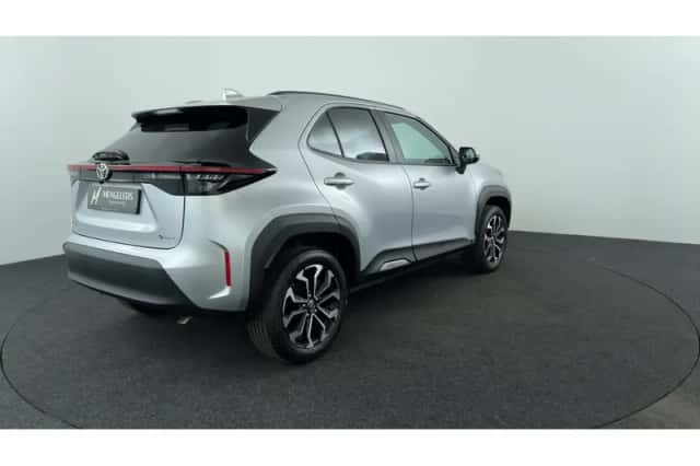 Toyota Yaris Cross (2025) thumbnail 5
