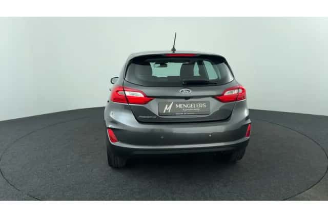 Ford Fiesta (2018) thumbnail 4