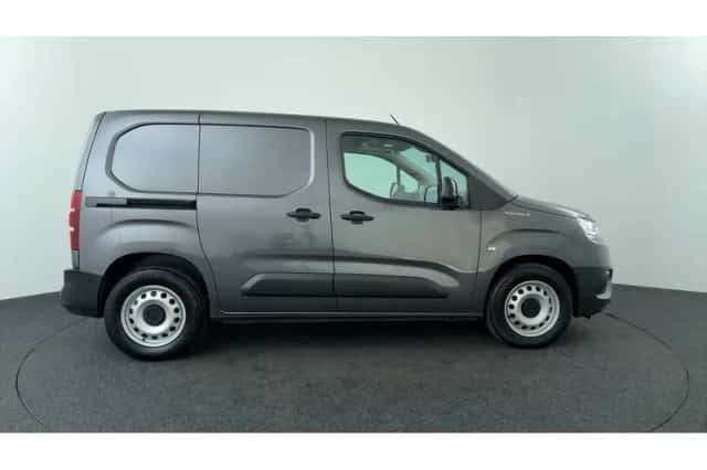 Toyota Proace (2023) thumbnail 6