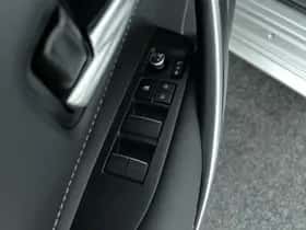 Suzuki Swace (2025) thumbnail 12