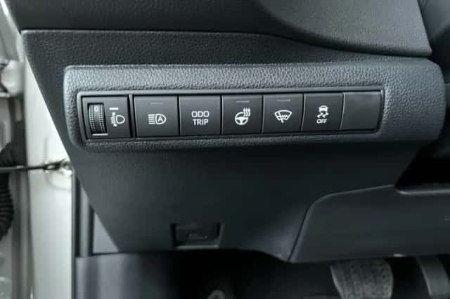 Suzuki Swace (2025) thumbnail 27