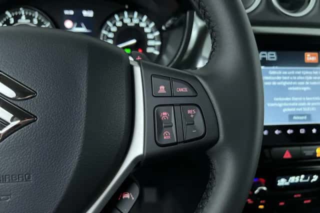 Suzuki Vitara (2025) thumbnail 16
