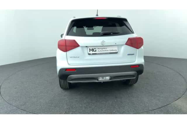 Suzuki Vitara (2025) thumbnail 4