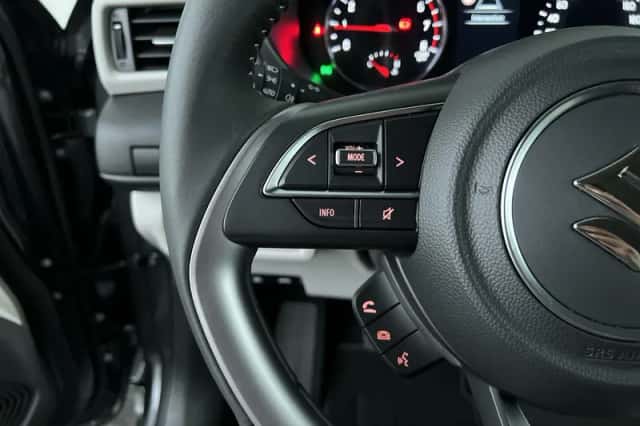 Suzuki Swift (2025) thumbnail 15