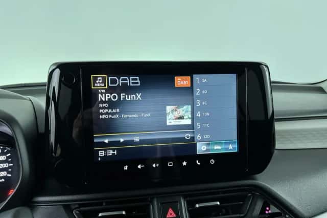 Suzuki Swift (2025) thumbnail 18