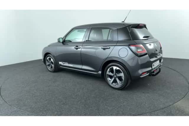 Suzuki Swift (2025) thumbnail 3