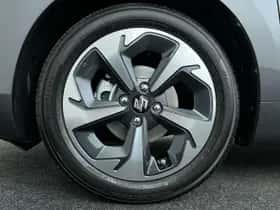 Suzuki Swift (2025) thumbnail 10