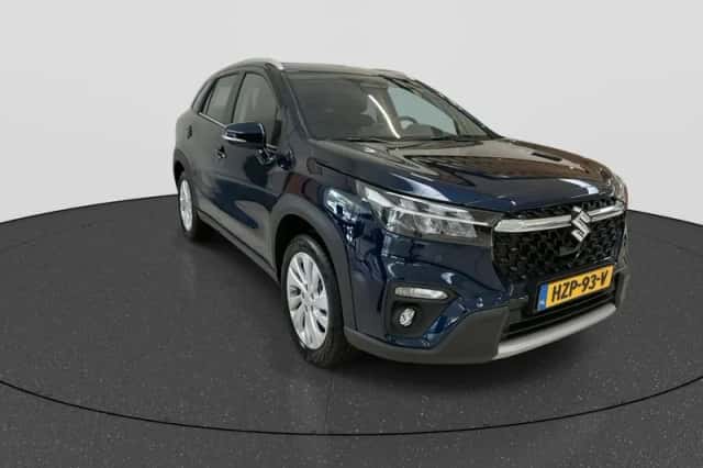 Suzuki S-Cross (2025) thumbnail 5