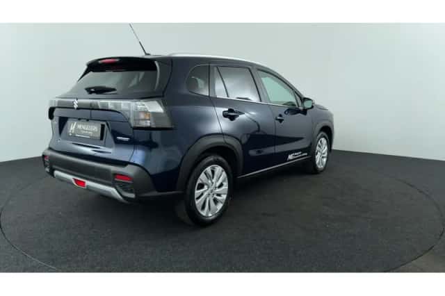 Suzuki S-Cross (2026) thumbnail 5