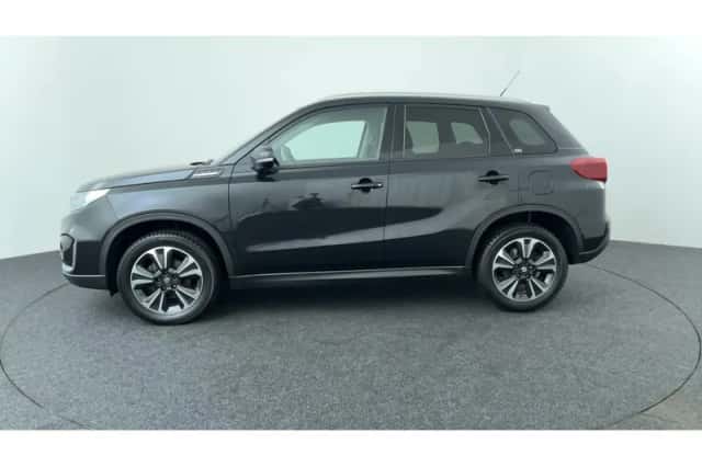 Suzuki Vitara (2022) thumbnail 2