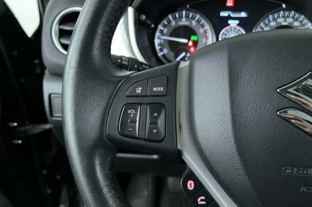 Suzuki Vitara (2022) thumbnail 16