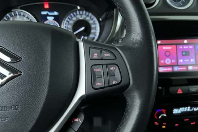Suzuki Vitara (2022) thumbnail 17