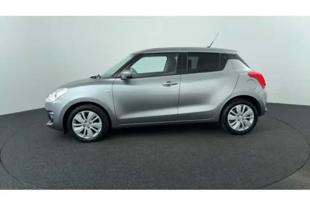 Suzuki Swift (2017) thumbnail 2