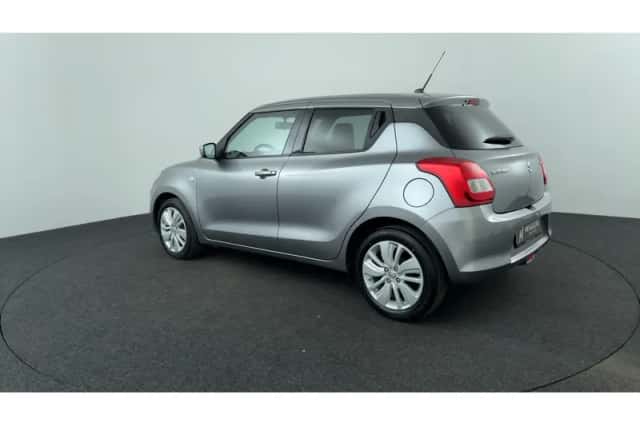 Suzuki Swift (2017) thumbnail 3