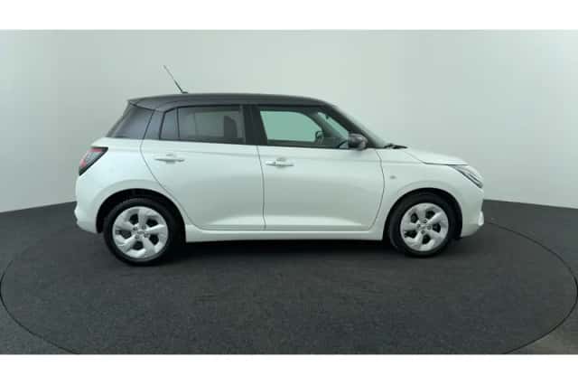 Suzuki Swift (2025) thumbnail 6