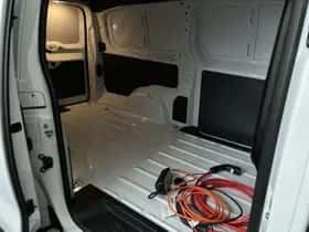 Toyota Proace (2023) thumbnail 23