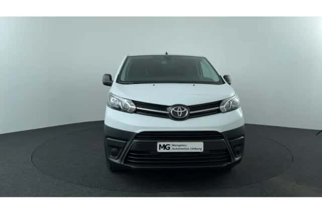 Toyota Proace (2023) thumbnail 8