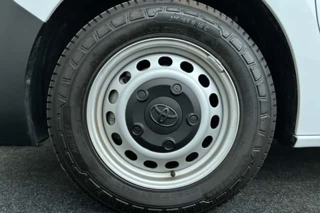 Toyota Proace (2023) thumbnail 10