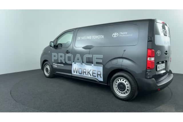 Toyota Proace (2024) thumbnail 3