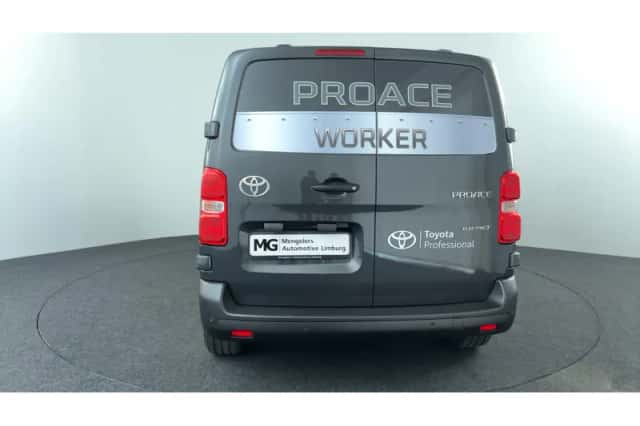 Toyota Proace (2024) thumbnail 4