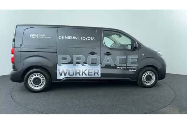 Toyota Proace (2024) thumbnail 6