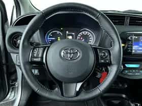 Toyota Yaris (2018) thumbnail 14