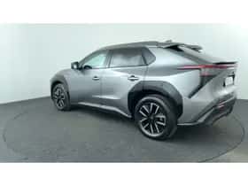 Toyota bZ4X (2025) thumbnail 3