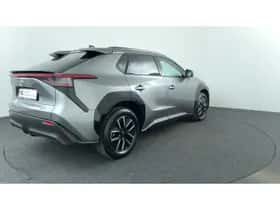 Toyota bZ4X (2025) thumbnail 5