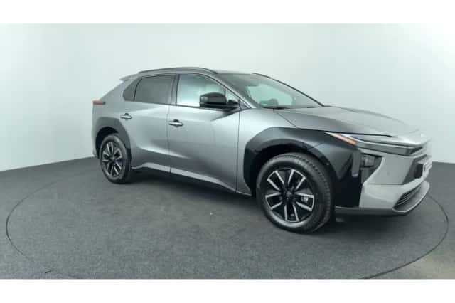 Toyota bZ4X (2025) thumbnail 7