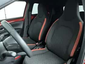 Toyota Aygo X (2024) thumbnail 11
