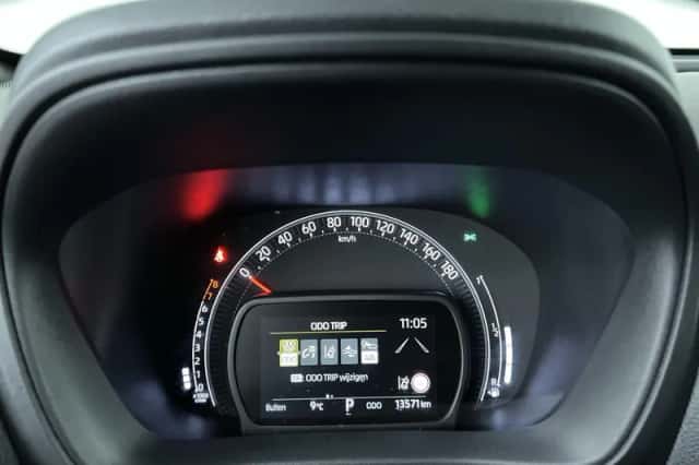 Toyota Aygo X (2024) thumbnail 17