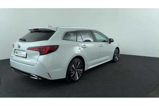 Toyota Corolla (2025) thumbnail 5