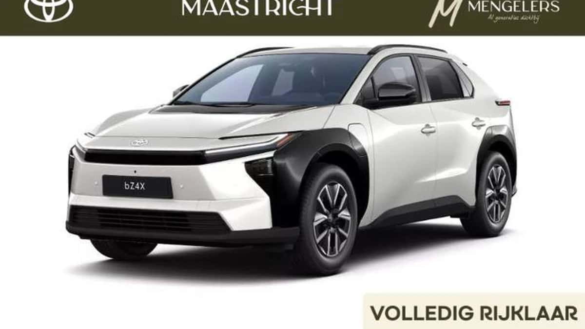 Toyota bZ4X (2026) — foto 1