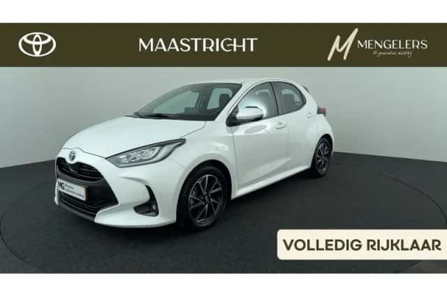 Toyota Yaris (2023) thumbnail 1