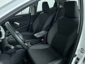 Toyota Yaris (2023) thumbnail 11